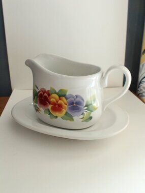 Corelle Summer Blush Gravy Boatith Bottom Plate